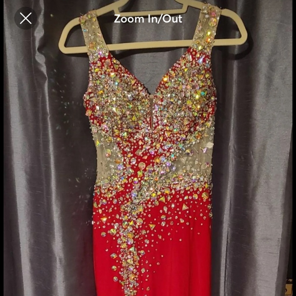 Gorgeous JVN by Jovani/dress Gown